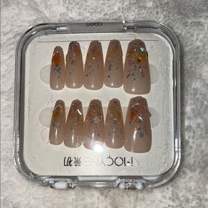 Nude Glitter Press-On Nails